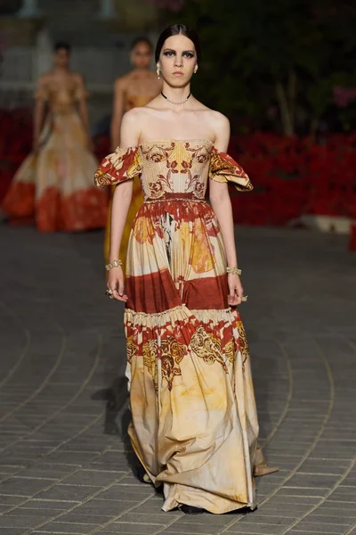 Look 108